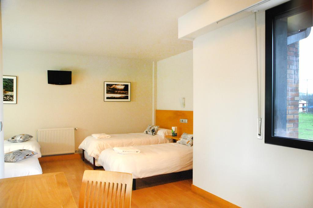 Hotel Txintxua Эрнани Номер фото